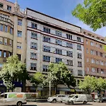Luxury Central Residence R162